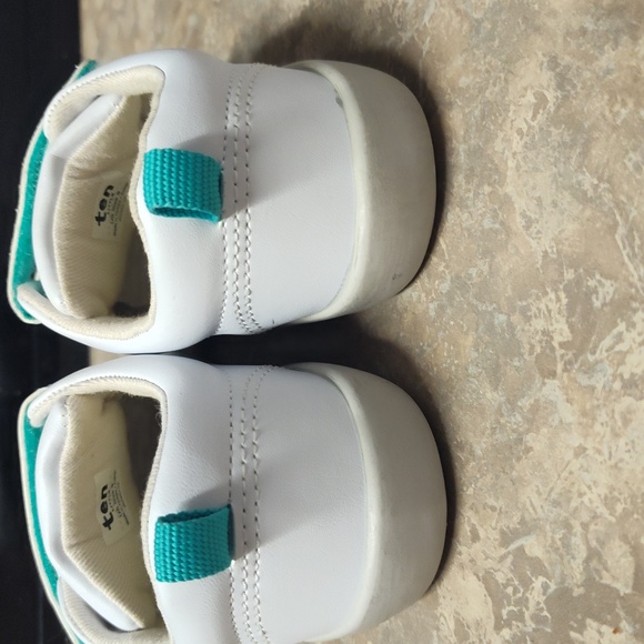Kids White and Teal Shoes from Ten Little Size 9 - Picture 4 of 5